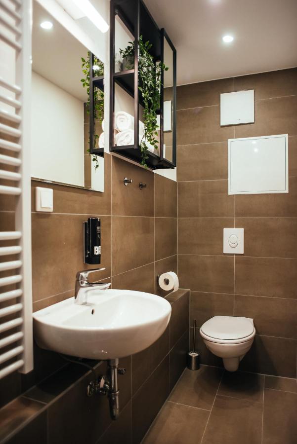 Fantastic Loft With Balcony Leilighet Berlin Eksteriør bilde